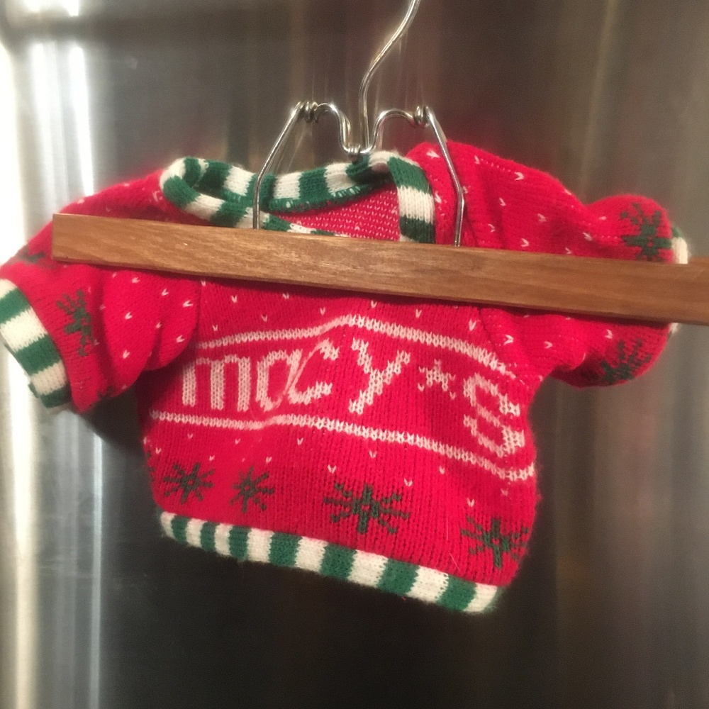 Doll Sweater - $8 FIRM or 5/$35* OR FREE* 🦋
